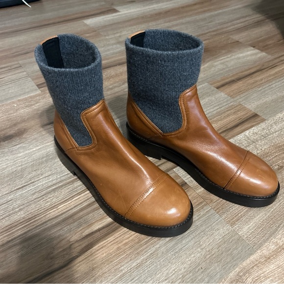 J Crew Tan Leather Ankle Boots with Gray Knit Cuffs Size 10 - Picture 1 of 4